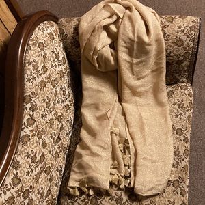 Lilly Pulitzer gold scarf-only worn once